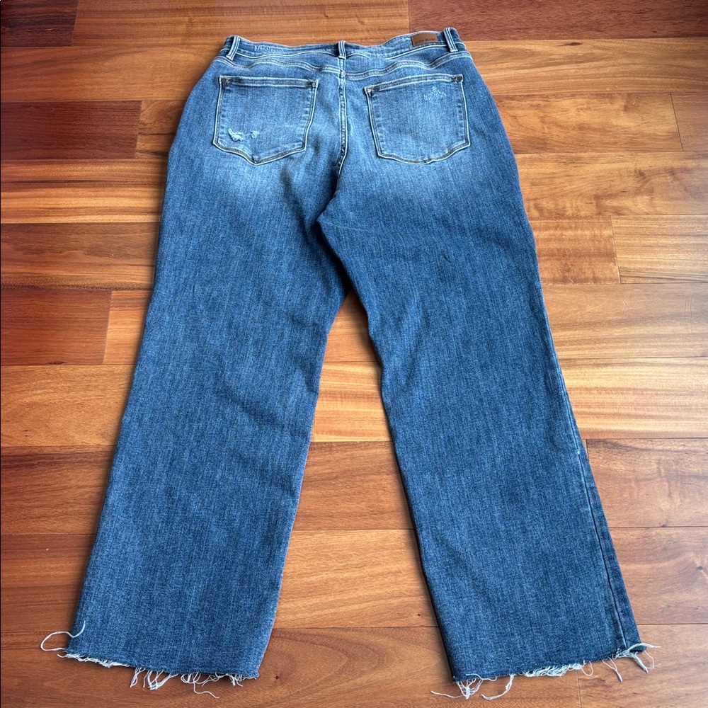 Judy Blue straight leg - Picture 8 of 11